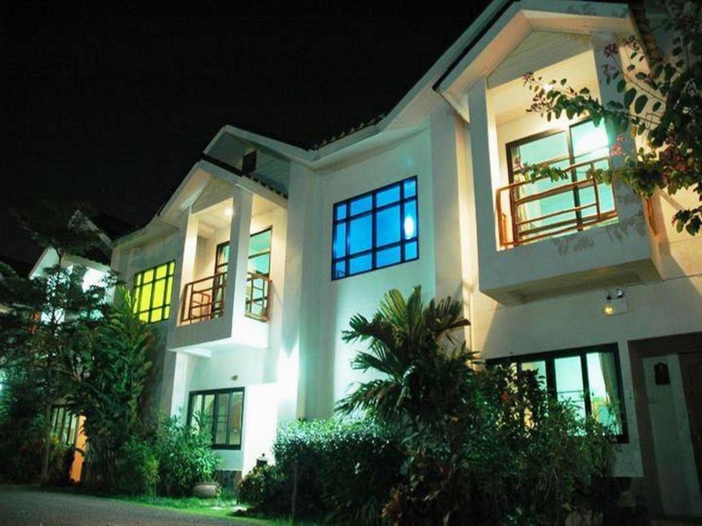 Chayada Garden House And Resort Hotel Nakhon Ratchasima Extérieur photo