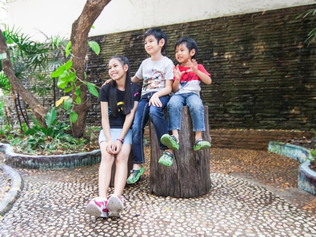 Chayada Garden House And Resort Hotel Nakhon Ratchasima Extérieur photo