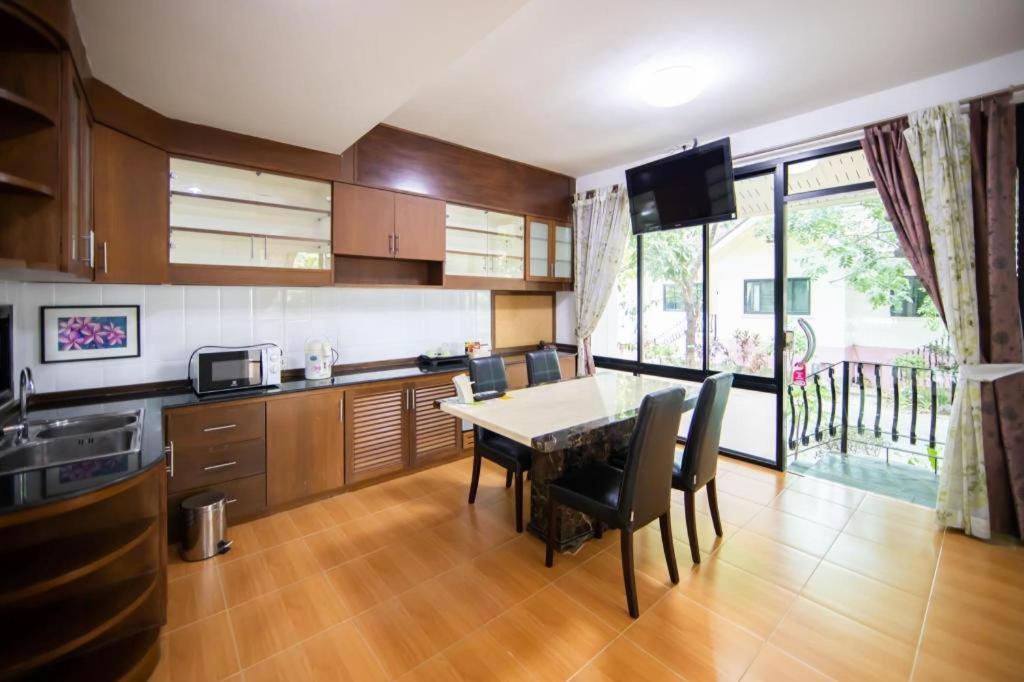 Chayada Garden House And Resort Nakhon Ratchasima Extérieur photo