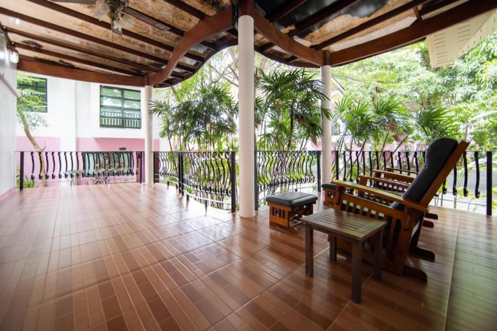Chayada Garden House And Resort Hotel Nakhon Ratchasima Extérieur photo